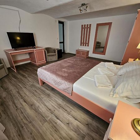 Casa Raduly - Apartament Demisol シビウ エクステリア 写真