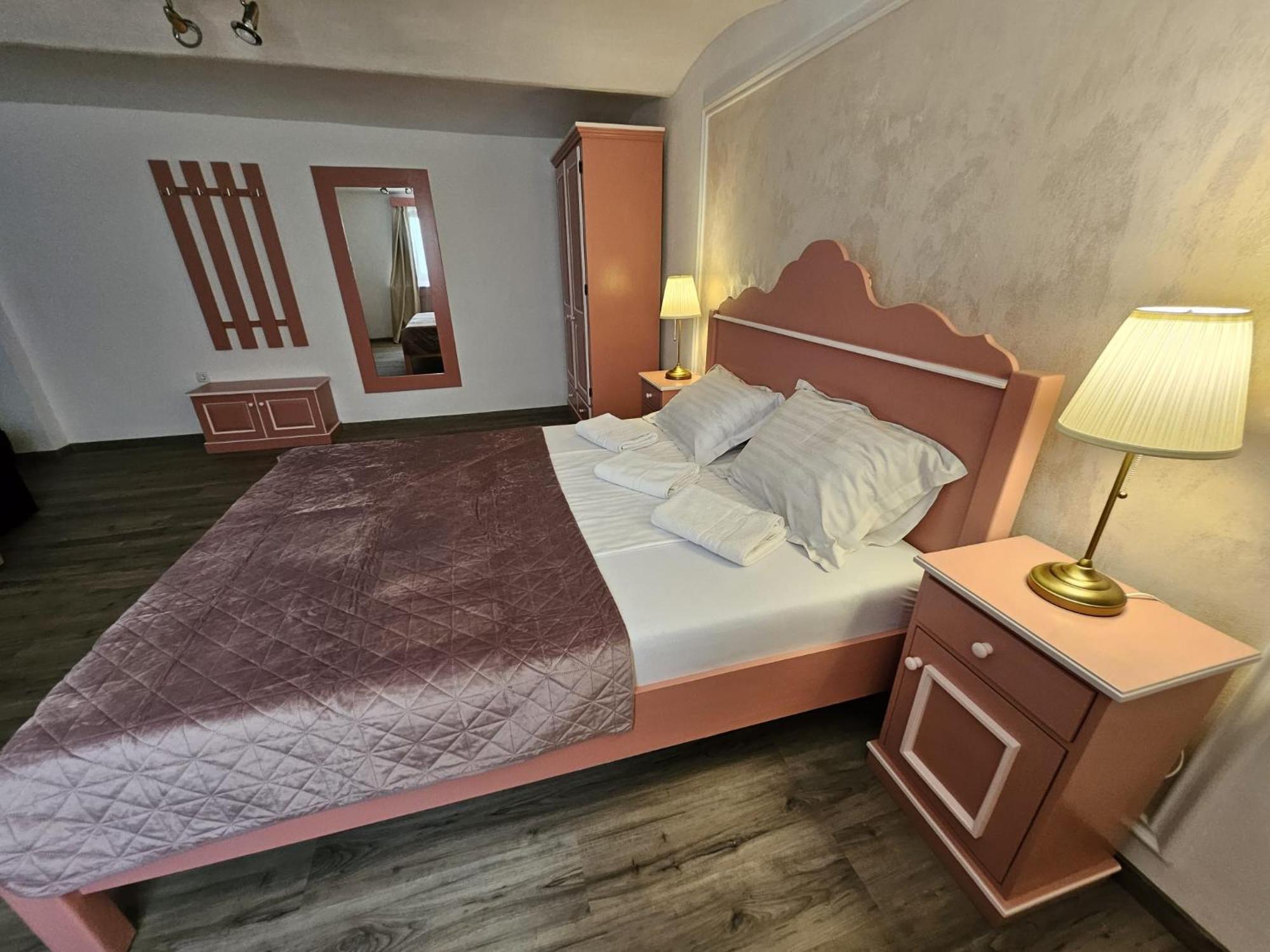 Casa Raduly - Apartament Demisol シビウ エクステリア 写真