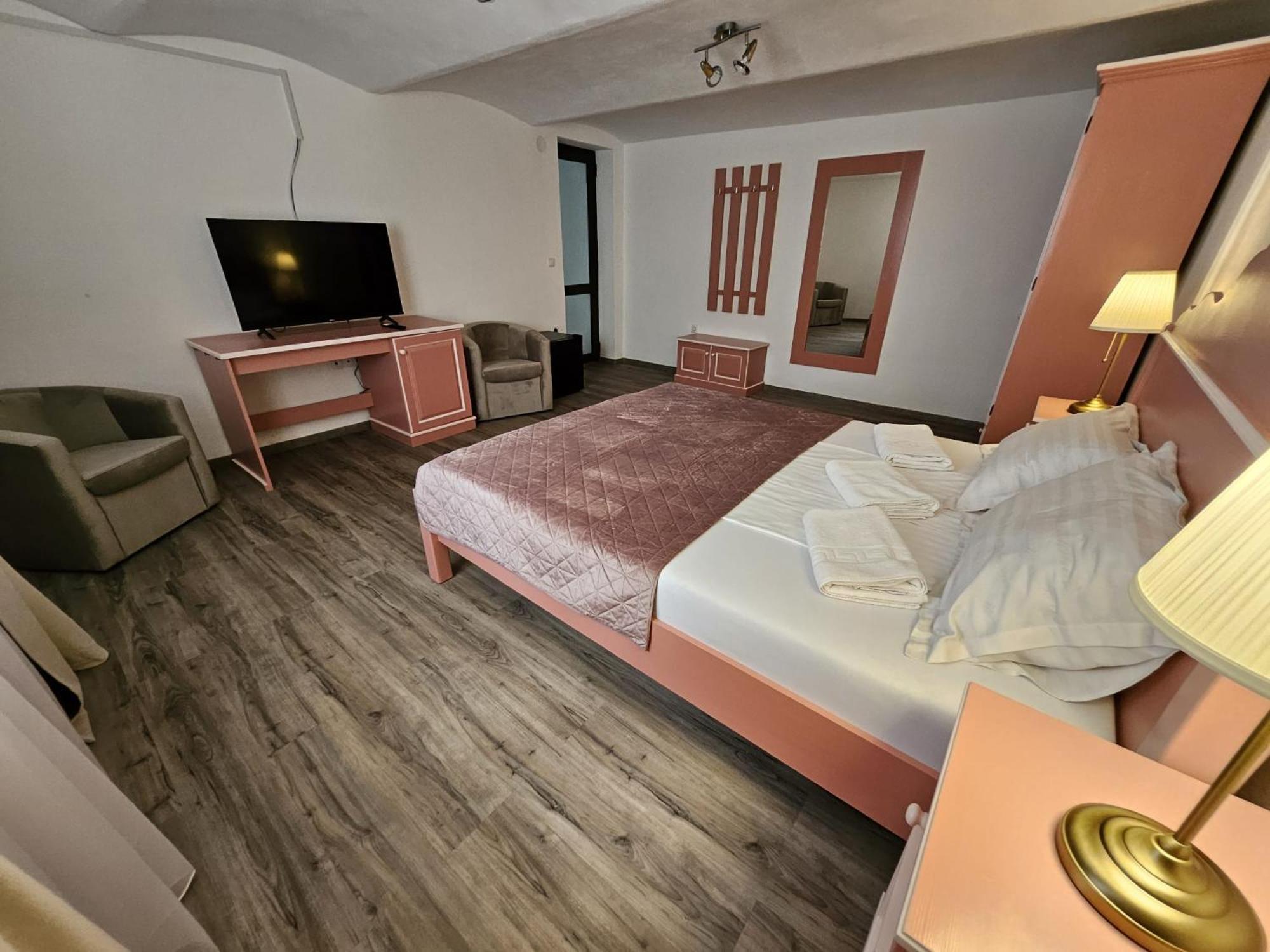 Casa Raduly - Apartament Demisol シビウ エクステリア 写真